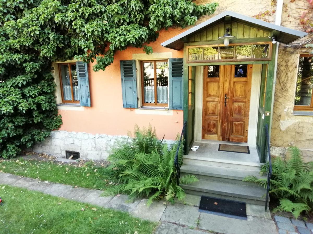 Ferienwohnung Mit Charme In Dresden Pillnitz Eg Bagian luar foto